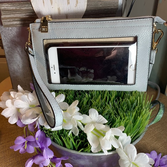 Smartphone Wristlet Crossbody wallet - Picture 7 of 16